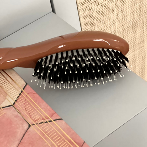 Petite Brosse À Cheveux "L'Indispensable Douceur" N.03 - Terracotta