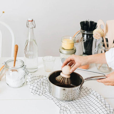 Brosse À Casserole - Coutume