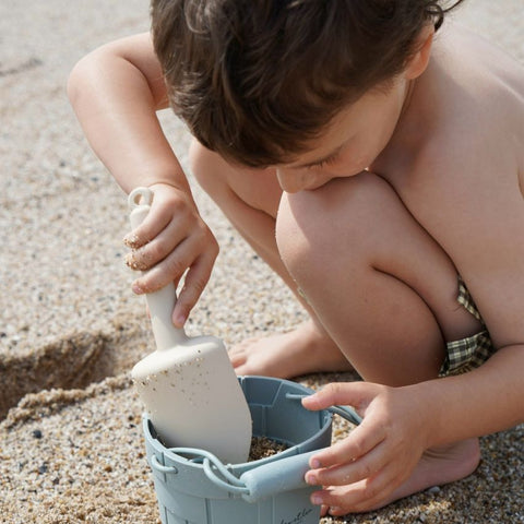 Set de plage en silicone - Seau et pelle