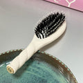 Petite Brosse À Cheveux "L'Indispensable Douceur" N.03 - Blanc Crème - Coutume