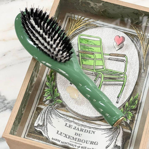 Petite Brosse À Cheveux "L'Indispensable" N.02 - Vert Amande - Coutume